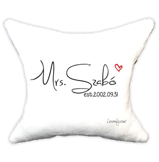 Neves Párna Mrs.saját név dátum
